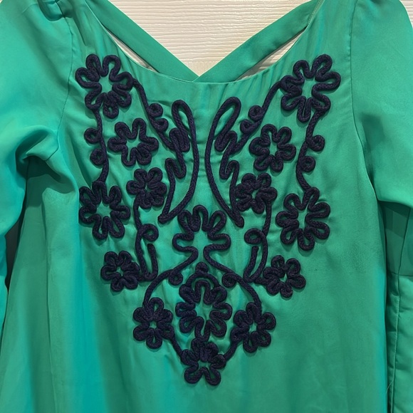 JUDITH MARCH Bell Sleeve Embroidered Blouse - Picture 2 of 12